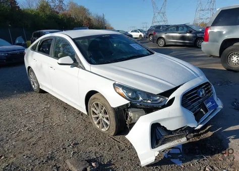 2018 Hyundai Sonata Se z USA, uszkodzony, nr VIN 5NPE24AF2JH703422